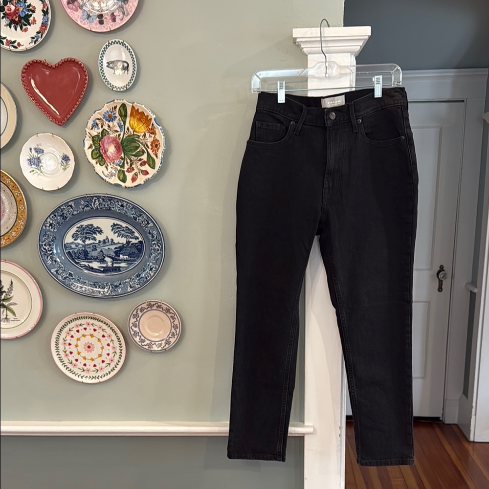 Everlane Original cheeky Jean - size 27 cropped